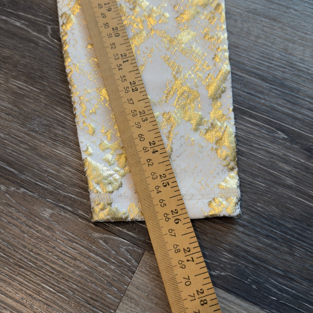 BuffBunny Leggings - Picture 8 of 11